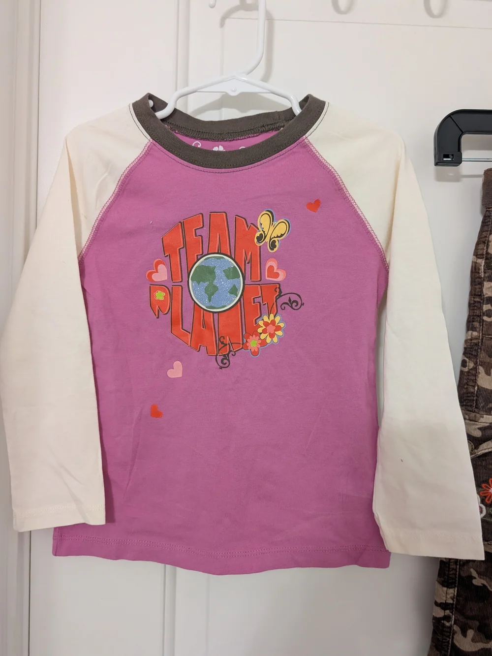 Y2K Children's Place Girls 4T Camo Cargo Pants Team Planet Shirt Outfit